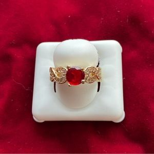 Fantasy Gold red gem ring * accepting OFFERS on ALL JEWELRY*